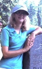 Carolyn Suzanne Pecsok